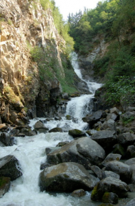 View of a waterfall on the self-guided jeep tour