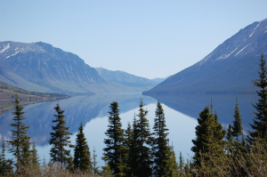 View of a lake on the self-guided jeep tour
